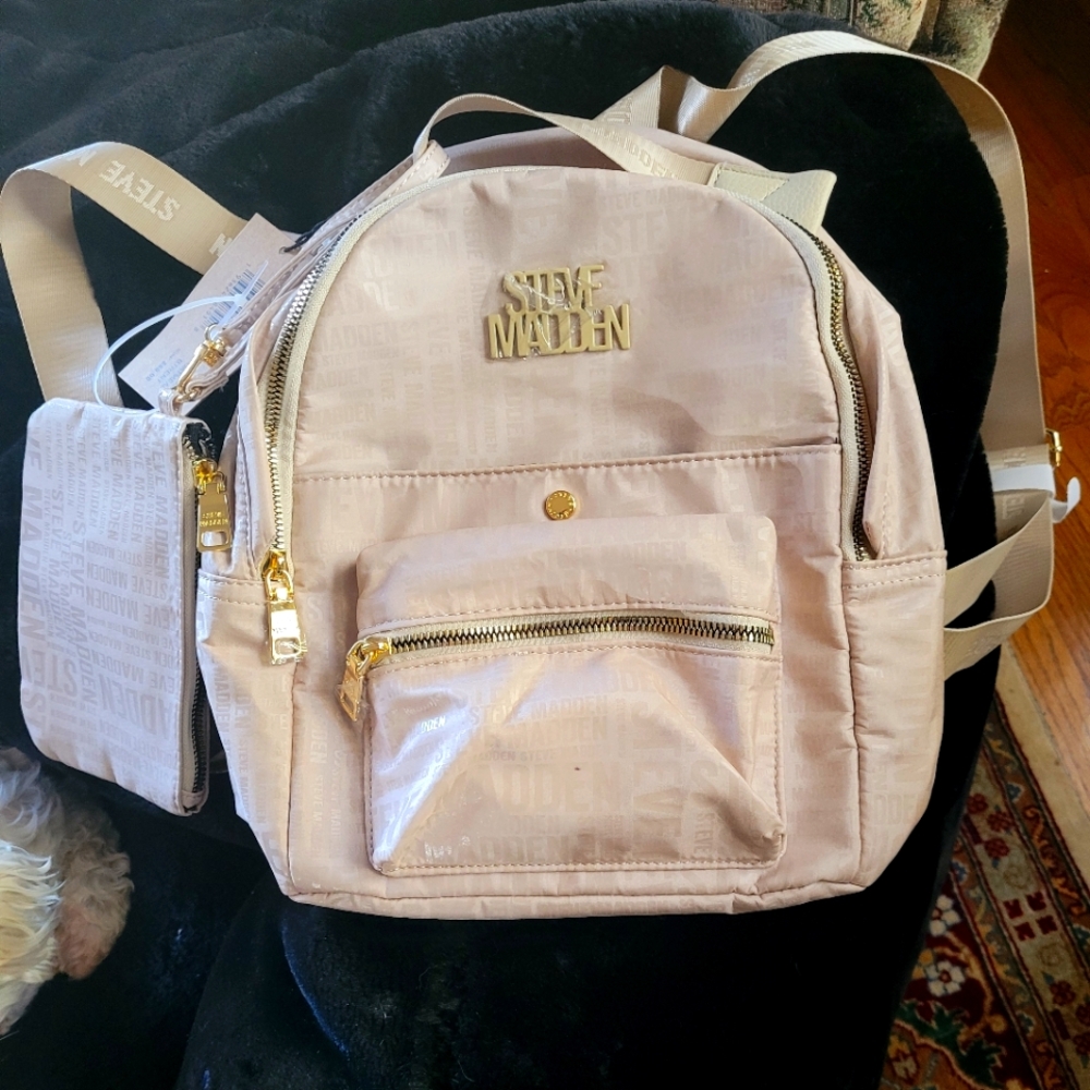 Backpack/purse with attached pouch Oatmeal Color